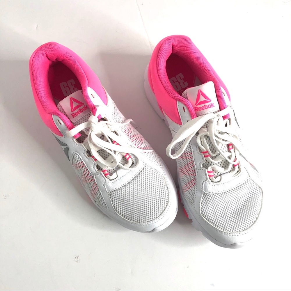 Reebok Avon 39 White and Pink Shoes Cancer 8